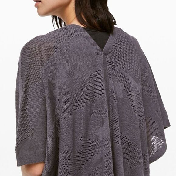 Lululemon Find Your Light Wrap cardigan OS - Picture 3 of 9